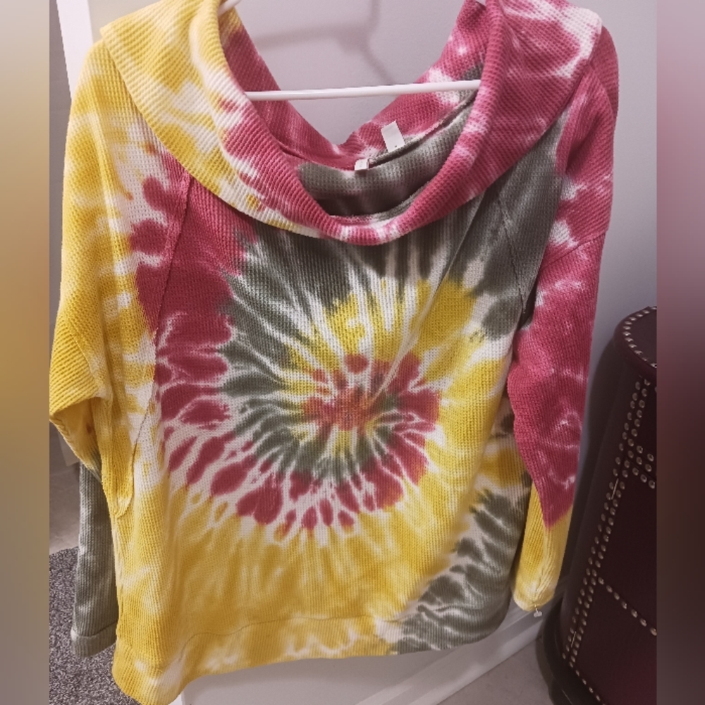 Cato off the shoulder tie dye shirt 18/20